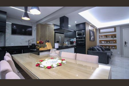 Apartamento à venda com 80m², 2 quartos e 2 vagasCozinha