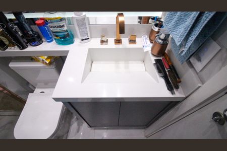 Apartamento à venda com 80m², 2 quartos e 2 vagasBanheiro da Suíte 1