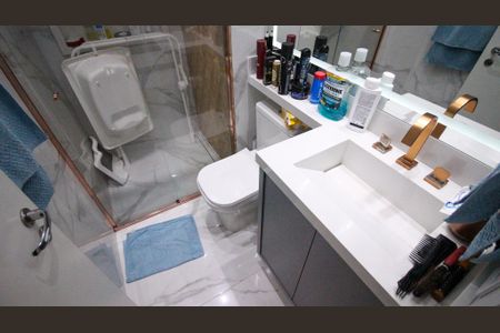 Apartamento à venda com 80m², 2 quartos e 2 vagasBanheiro da Suíte 1