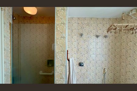 Apartamento à venda com 168m², 4 quartos e 1 vagaBanheiro da Suíte 2