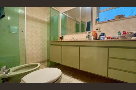 Apartamento à venda com 168m², 4 quartos e 1 vagaBanheiro da Suíte 2