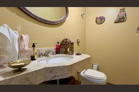 Apartamento à venda com 168m², 4 quartos e 1 vagaLavabo