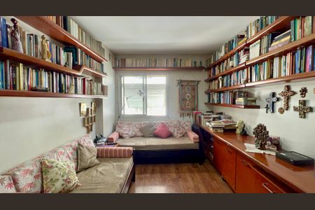 Apartamento à venda com 168m², 4 quartos e 1 vagaQuarto