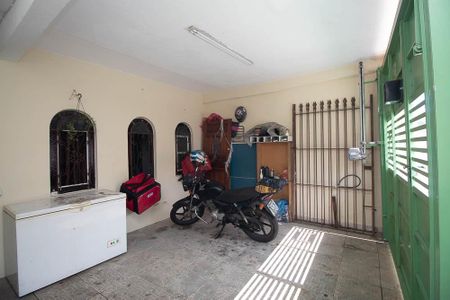 Casa à venda com 300m², 4 quartos e 1 vagaGaragem 