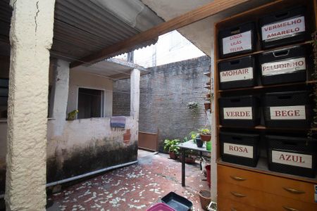 Casa à venda com 300m², 4 quartos e 1 vagaÁrea de Serviço / Quintal