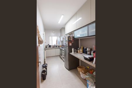 Casa para alugar com 151m², 3 quartos e 2 vagas Casa para alugar com 151m², 3 quartos e 2 vagasCozinha