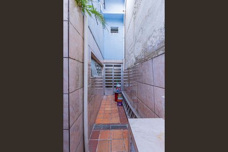 Casa para alugar com 80m², 2 quartos e 1 vagaQuintal compartilhado