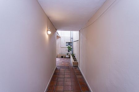 Casa para alugar com 80m², 2 quartos e 1 vagaEntrada