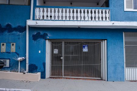 Casa para alugar com 80m², 2 quartos e 1 vagaFachada