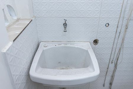 Casa para alugar com 80m², 2 quartos e 1 vagaÁrea de Serviço