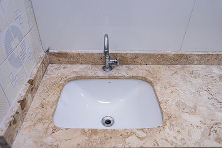 Casa para alugar com 80m², 2 quartos e 1 vagaBanheiro