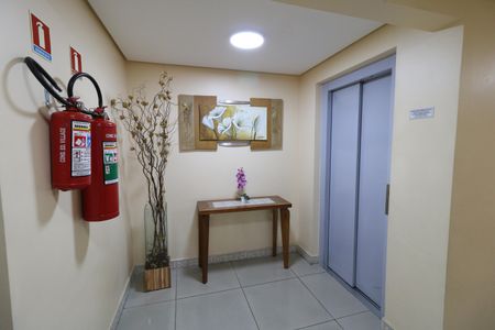 Apartamento à venda com 60m², 2 quartos e 1 vagaHall social