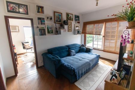 Casa para alugar com 800m², 5 quartos e 2 vagasHall