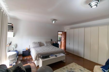 Casa para alugar com 800m², 5 quartos e 2 vagasSuíte 2