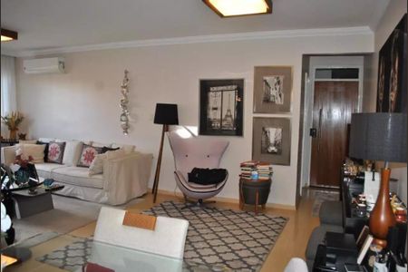 Apartamento à venda com 121m², 3 quartos e 1 vagaFoto 03