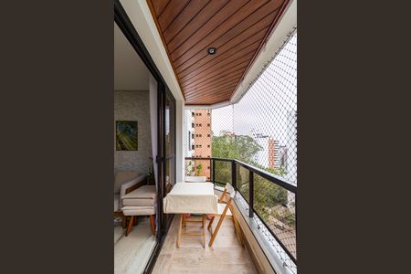 Varanda Sala de apartamento para alugar com 4 quartos, 145m² em Vila Andrade, São Paulo