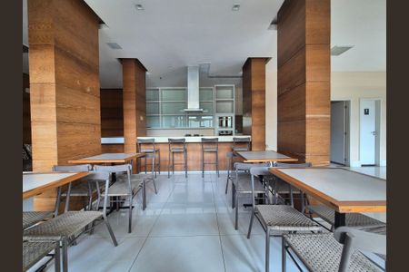 Apartamento à venda com 73m², 2 quartos e 1 vagaÁrea comum