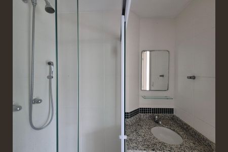 Apartamento à venda com 73m², 2 quartos e 1 vagaBanheiro Social