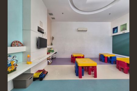 Apartamento à venda com 73m², 2 quartos e 1 vagaÁrea comum