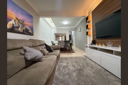 Casa à venda com 130m², 3 quartos e 2 vagasSala