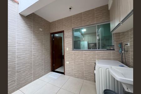 Casa à venda com 130m², 3 quartos e 2 vagasLavanderia