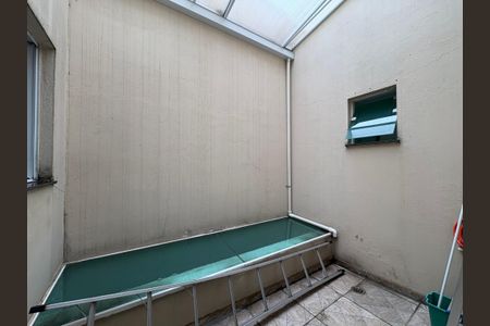 Casa à venda com 130m², 3 quartos e 2 vagasÁrea privativa