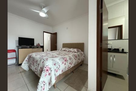 Casa à venda com 130m², 3 quartos e 2 vagasSuite