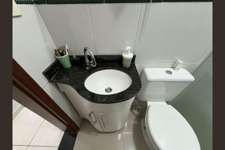 Casa à venda com 130m², 3 quartos e 2 vagasBanheiro 2