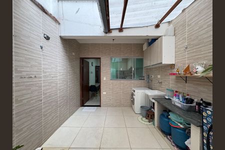 Casa à venda com 130m², 3 quartos e 2 vagasVaranda gourmet