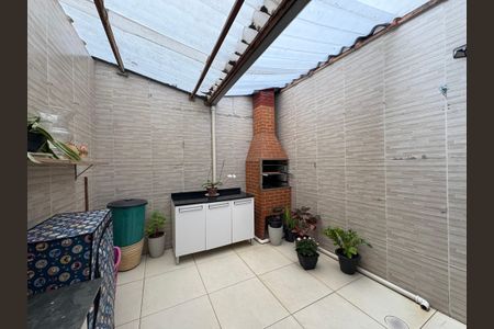 Casa à venda com 130m², 3 quartos e 2 vagasVaranda gourmet