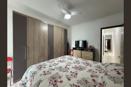 Casa à venda com 130m², 3 quartos e 2 vagasSuite