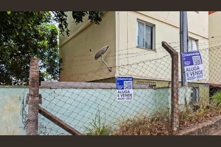 Apartamento à venda com 45m², 2 quartos e sem vaga Apartamento à venda com 45m², 2 quartos e sem vagaFachada