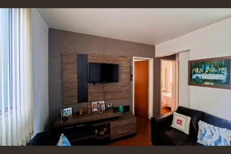 Sala de apartamento à venda com 2 quartos, 45m² em São Lucas, Belo Horizonte