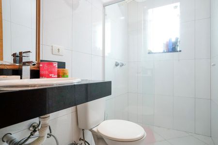 Casa à venda com 249m², 3 quartos e 3 vagasBanheiro da Suíte 2