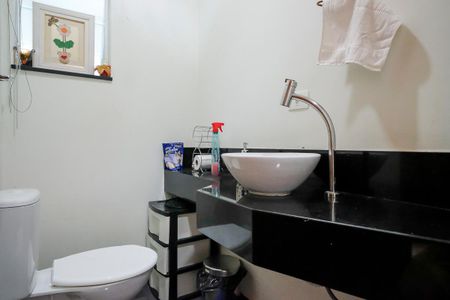 Casa à venda com 249m², 3 quartos e 3 vagasLavabo