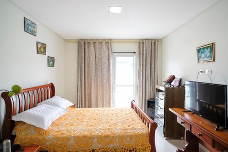 Casa à venda com 249m², 3 quartos e 3 vagasSuíte 1