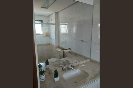 Apartamento à venda com 4 quartos, 330m² em Cambuí, Campinas
