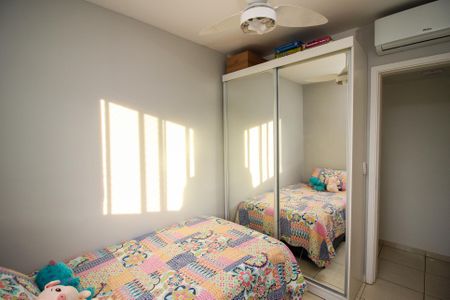 Apartamento à venda com 69m², 3 quartos e 1 vagaQuarto 2