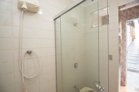 Casa para alugar com 610m², 4 quartos e 6 vagasBanheiro de Serviço 2