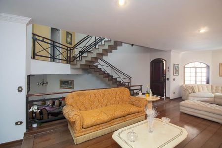 Casa para alugar com 610m², 4 quartos e 6 vagasSala