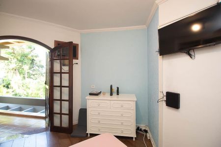 Casa para alugar com 610m², 4 quartos e 6 vagasQuarto