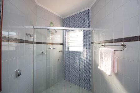 Casa para alugar com 610m², 4 quartos e 6 vagasBanheiro 2