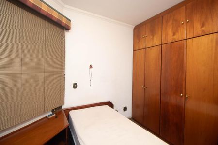 Casa para alugar com 610m², 4 quartos e 6 vagasQuarto  2