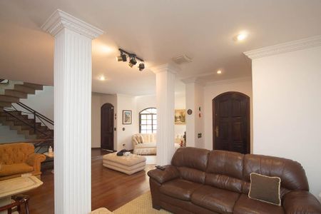 Casa para alugar com 610m², 4 quartos e 6 vagasSala