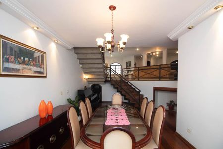 Casa para alugar com 610m², 4 quartos e 6 vagasSala de Jantar