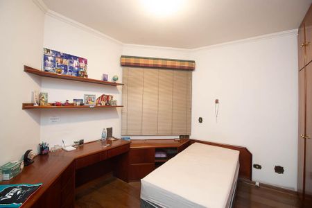 Casa para alugar com 610m², 4 quartos e 6 vagasQuarto  2