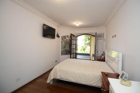 Casa para alugar com 610m², 4 quartos e 6 vagasSuíte