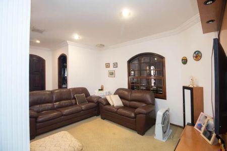 Casa para alugar com 610m², 4 quartos e 6 vagasSala