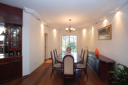 Casa para alugar com 610m², 4 quartos e 6 vagasSala de Jantar
