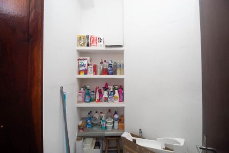 Casa para alugar com 610m², 4 quartos e 6 vagasDespensa